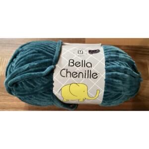 New Universal Yarn Bella Chenille LAPIS 131 YDS 6 Super Bulky